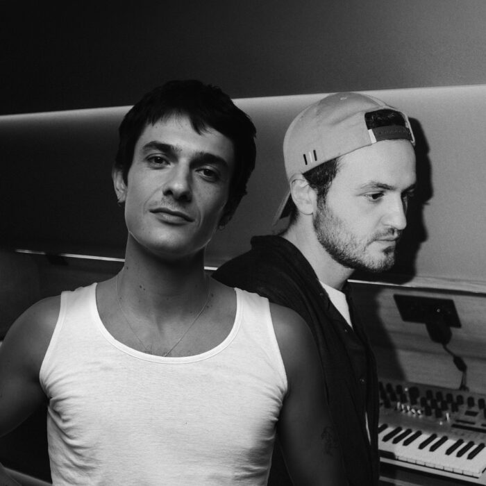 „Need A Hit“: Kungs releast zum Launch seines Labels eine Hommage an ...